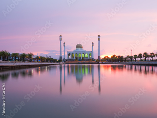 Mosque at south of Thailand like taj mahal