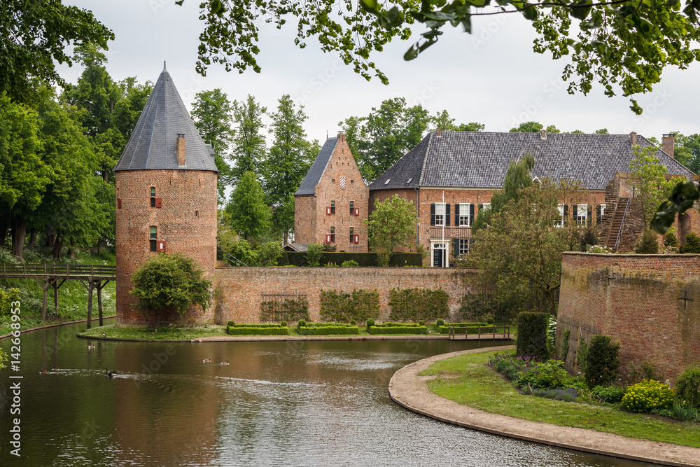 Fototapeta premium Medieval Huis Bergh castle in 's-Heerenberg town, Netherlands