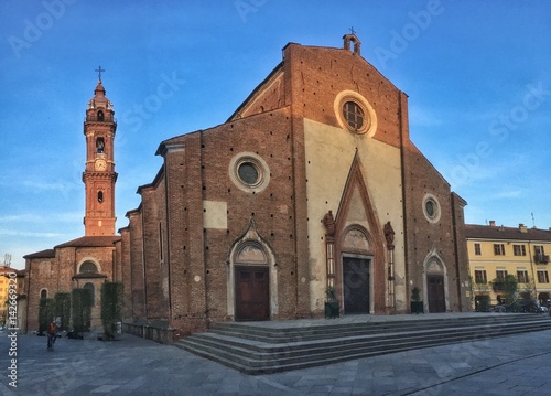 veduta del duomo di Saluzzo in Piemonte