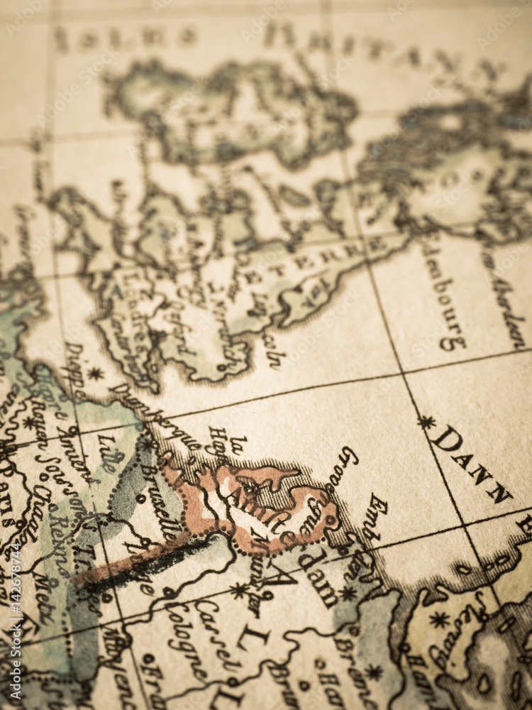 アンティークの古地図　フランスとイギリス
