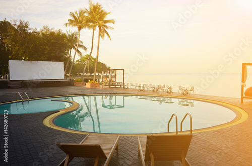 twain wood bed pool at sea