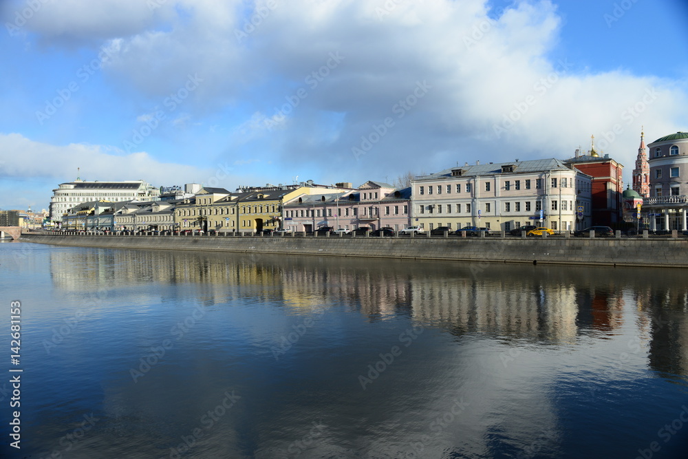 Fototapeta premium The Kadashevskaya embankment in Moscow