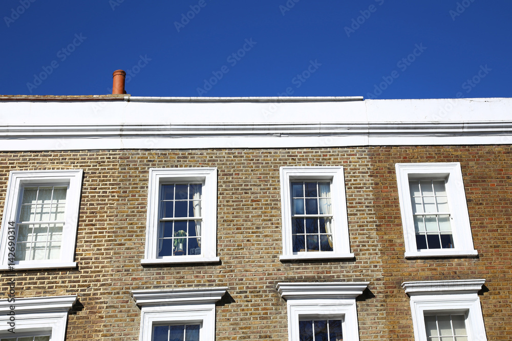 Obraz premium Modern stone facade on a sunny day
