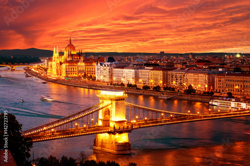 Budapest atardecer photo