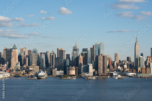 Manhattan in Profile © bluer