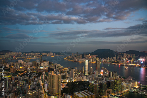 九龍半島から望む香港の風景