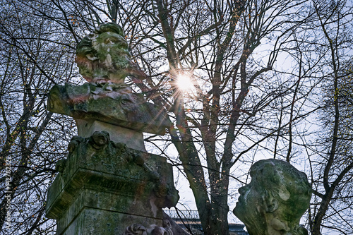 Statue bust of Edouard Pailleron sculpted by Leopold Bernard Bernstamm (Parc Monceau / Paris photo