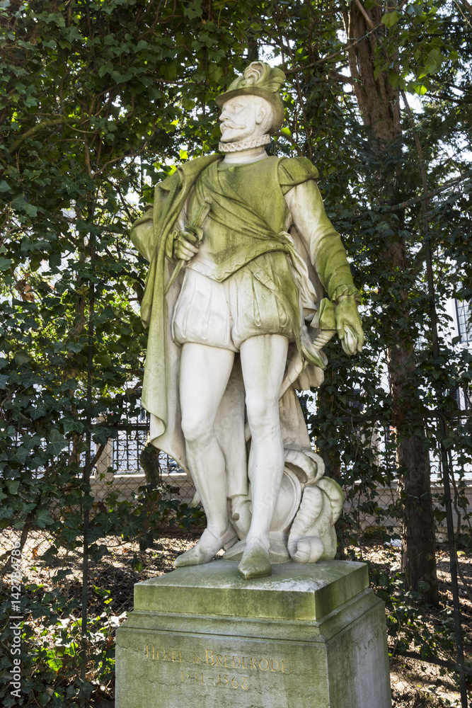 the statue of Henri de Brederode in Place du Petite du Sablon in Brussels the statue of Henri de Brederode in Place du Petite du Sablon in Brussels