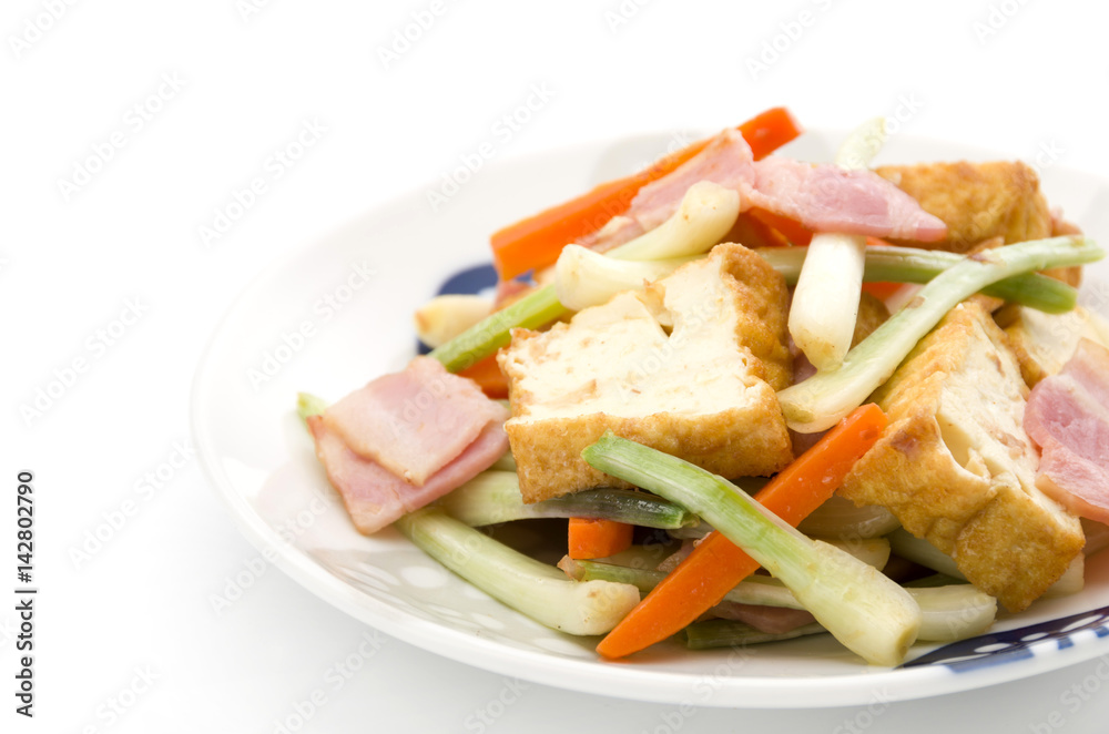 島らっきょうと厚揚げの炒め物 島らっきょうと厚揚げの炒め物