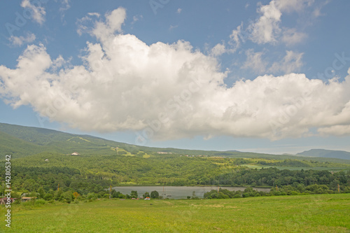 Wallpaper Mural バラギ湖の風景（群馬県嬬恋村バラギ高原） Torontodigital.ca
