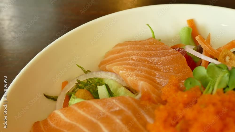 Smoked salmon salad with fresh vegetable
Smoked salmon salad with fresh vegetable