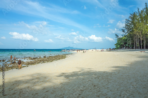 Fototapeta Naklejka Na Ścianę i Meble -  Beach in Phuket,Thailand.