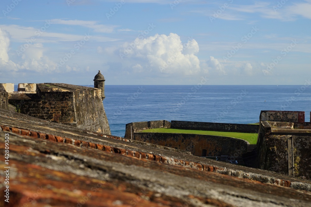Castillo de San Cristobal detail with sea on the background