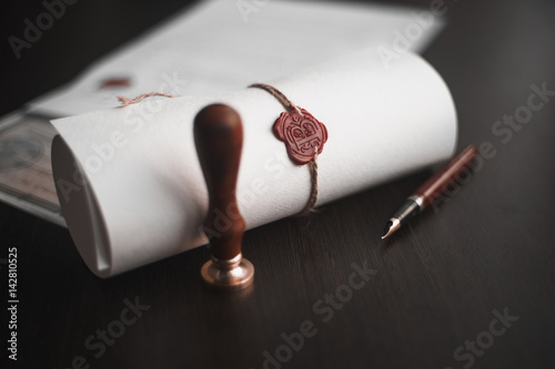 Obraz na płótnie Last Will and testament document with pen and notary seal