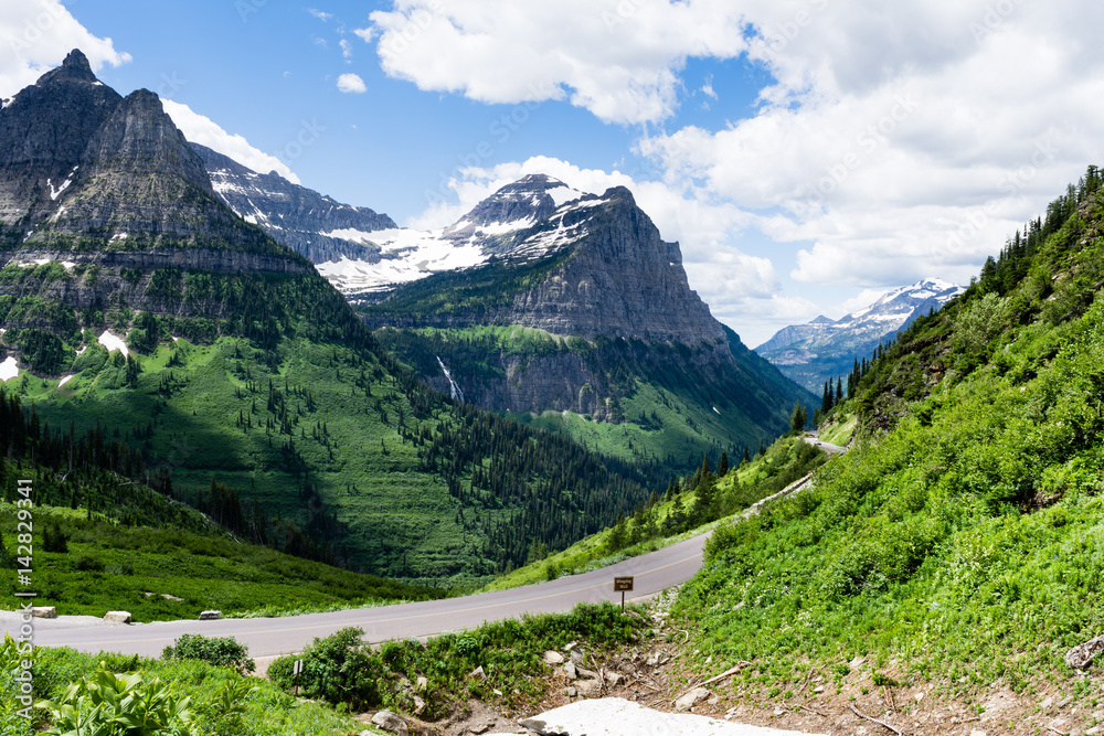 Alpine scenery along Going-to-the-Sun road in Glacier National Park, USA