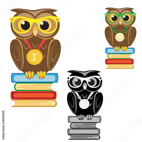 Illustration with owl wearing glasses and sitting on the pile of books. Color and black versions. 