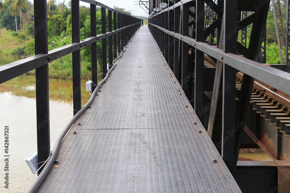 Fototapeta premium sidewalk steel vintage on a train viaduct