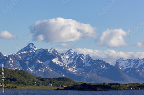 Norwegische Küstenlandschaft © ArcticMonkey