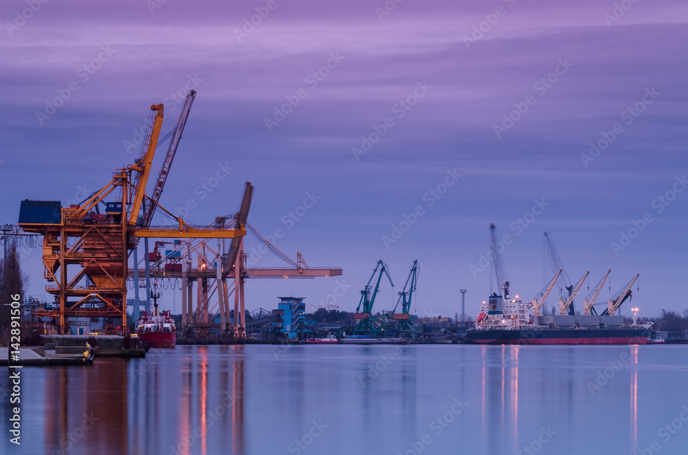 PORT AT DAWN - Seaport on Swinoujscie PORT AT DAWN - Seaport on Swinoujscie