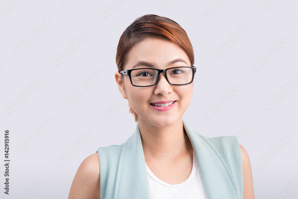 Fototapeta premium Portrait of an attractive young businesswoman