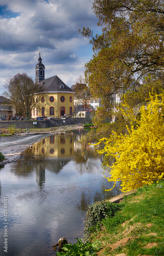 Obraz premium Lahn in Wetzlar
