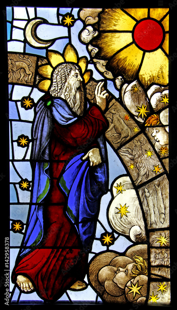 Dio crea la luce e gli astri; vetrata del Duomo di Milano