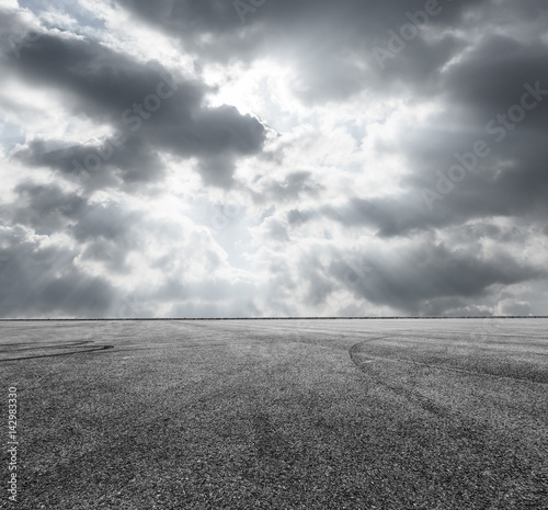 Asphalt road and sky cloud scenery © ABCDstock