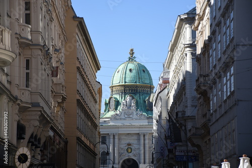 Wien, Peterskirche, 1. Bezirk, St. Peterskirche, Rektoratskirche, Graben, Jungferngasse, Petersplatz photo