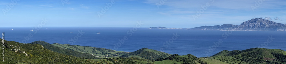 Mirador del parque natural del Estrecho en Tarifa con vistas del monte Musa en la costa de África