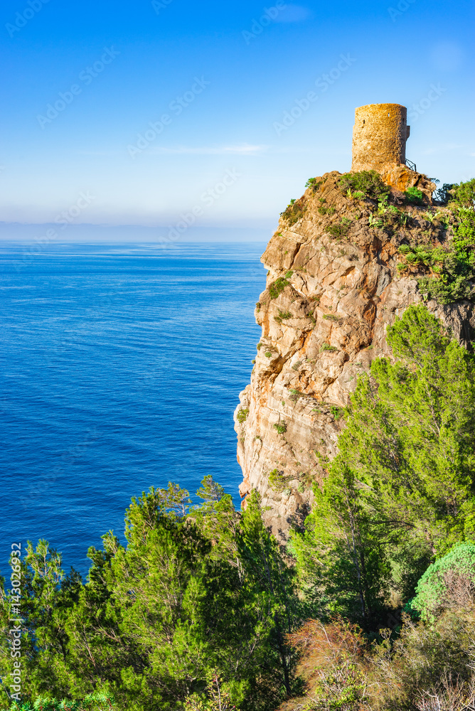 Wachturm Torre des Verger an der Mittelmeer Küste Mallorca Spanien 