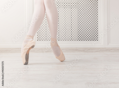 Ballerina legs crop stand on pointe shoes