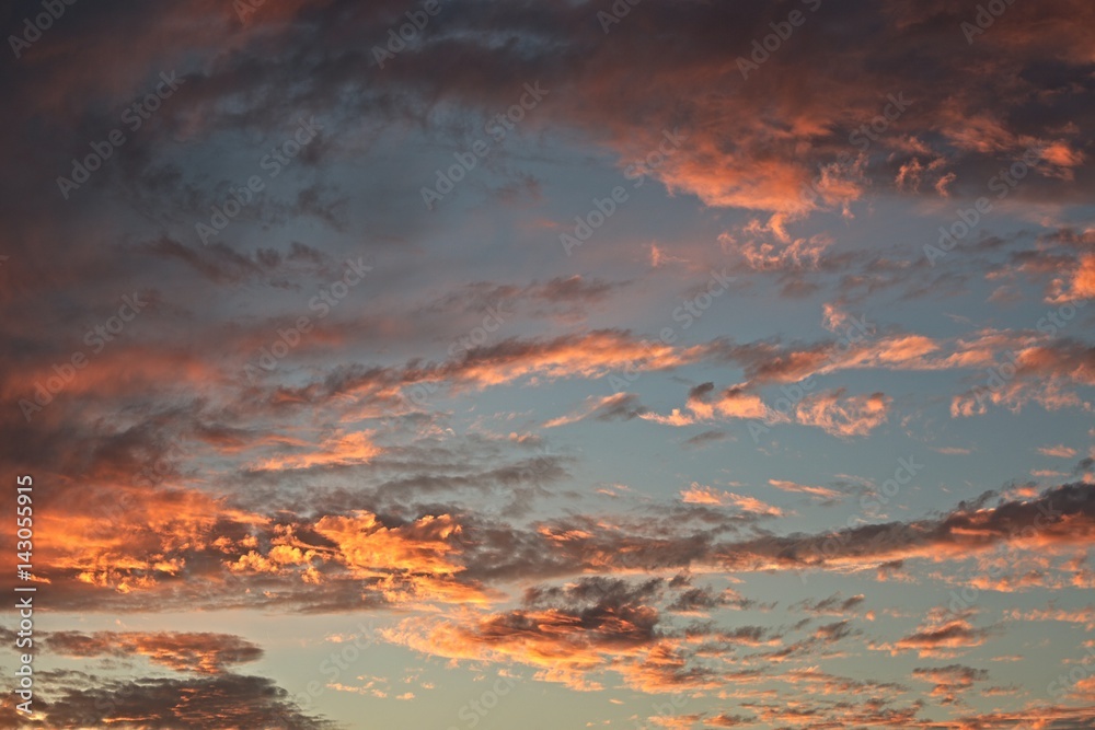 Naklejka premium Sunset sky clouds