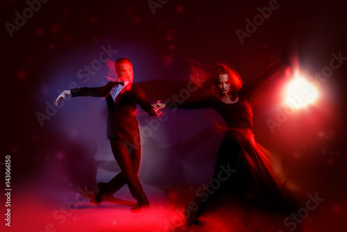 dance in red light © Andrey Kiselev