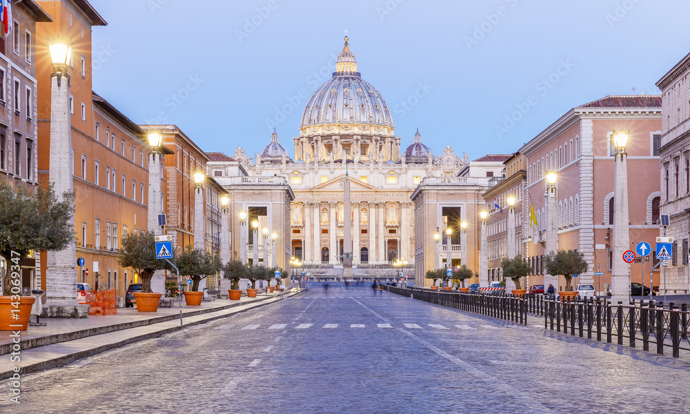 Obraz premium Saint Peter's Square and Saint Peter's Cathedral,Vatican City