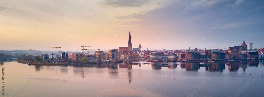 Luftbild des Rostocker Stadthafens 