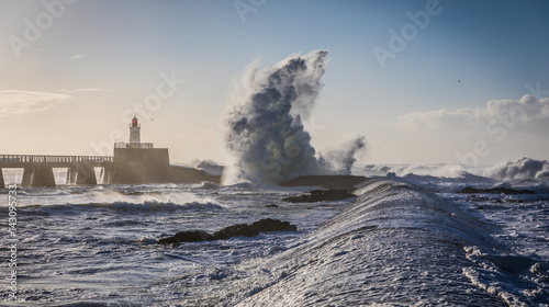 Tempête sur la grande jetée de La Chaume (Les Sables d'Olonne, France) photo