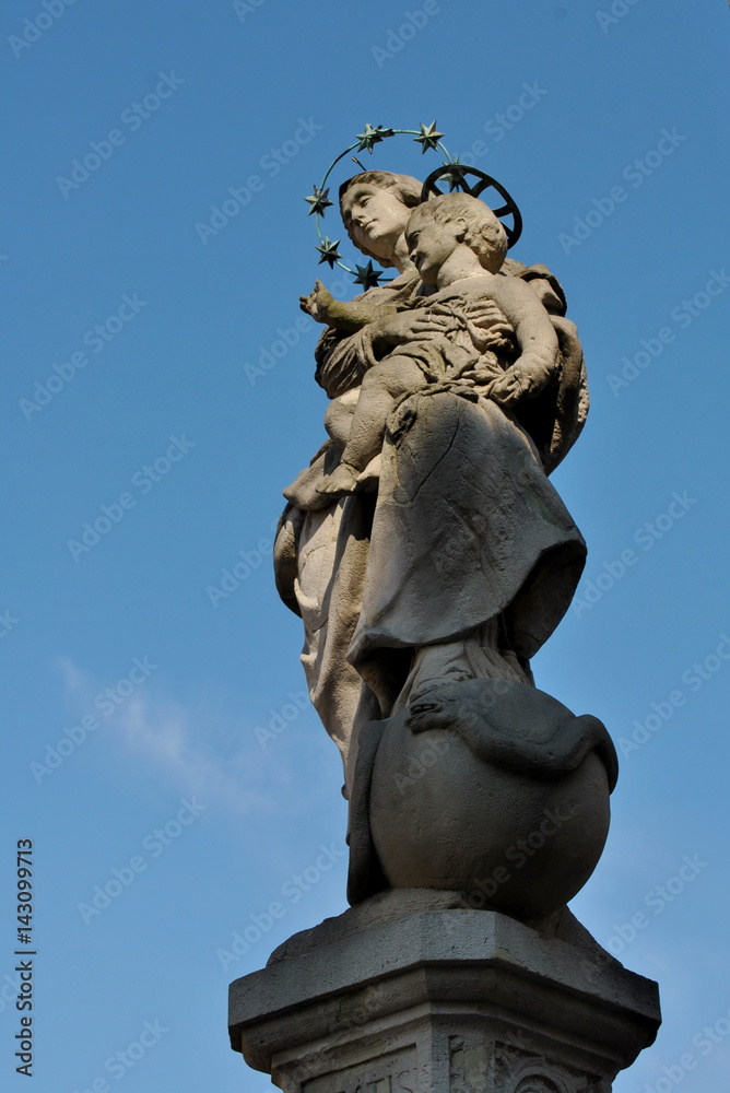 Figura Matki Bożej Niepokalanego Poczęcia z Dzieciątkiem, Wrocław, Ostrów Tumski