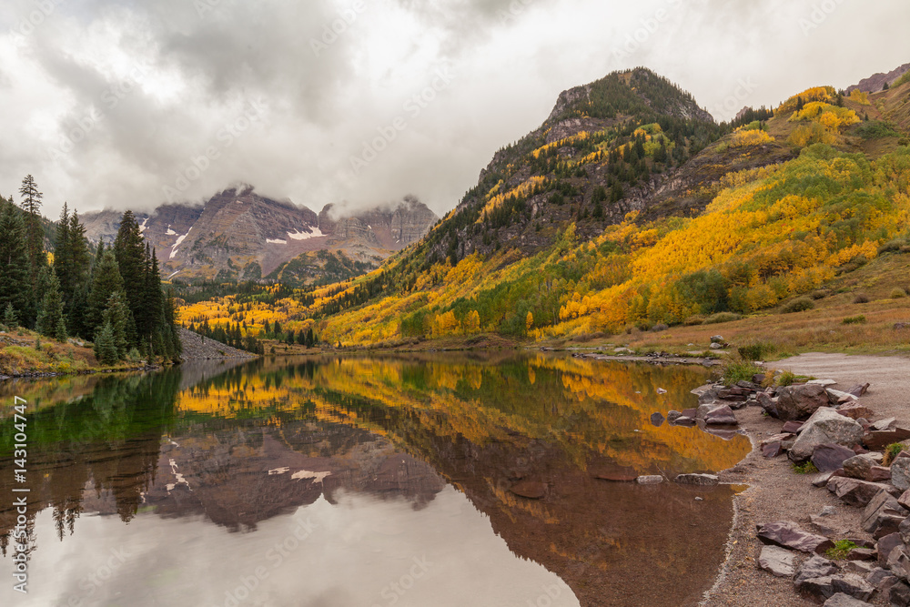 Obraz premium Maroon Bells Autumn Reflection