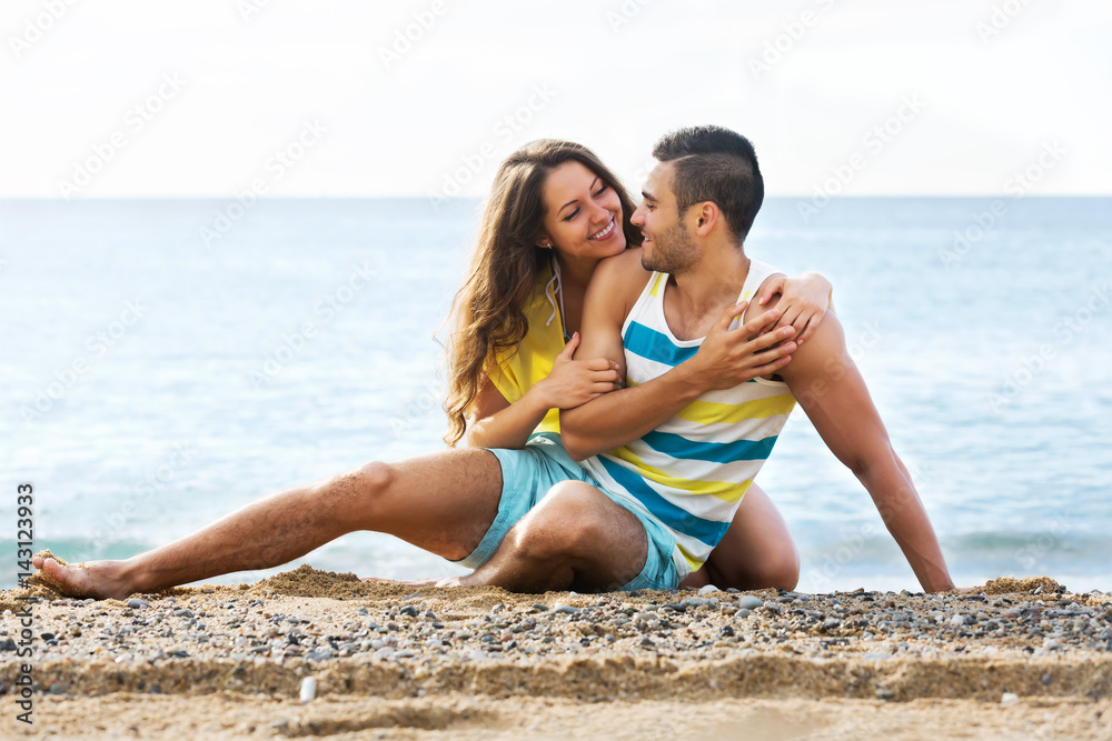Fototapeta premium Couple at seaside