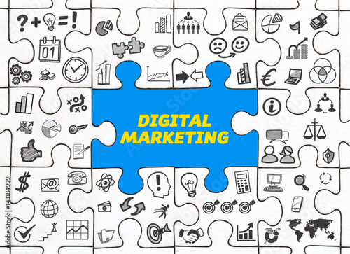 Digital Marketing   Puzzle mit Symbole