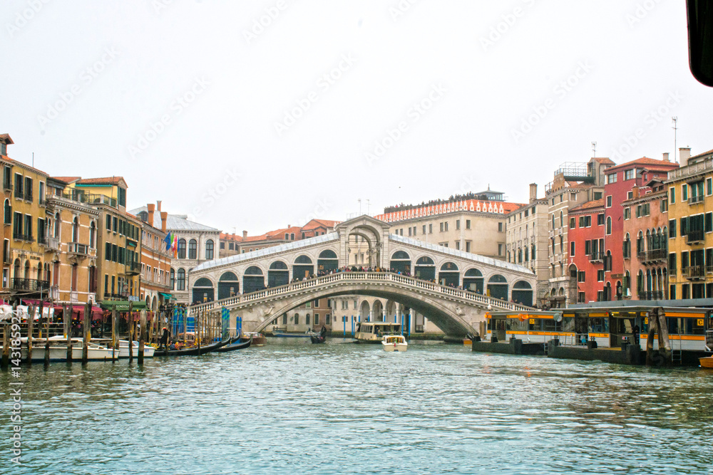 Splendido ponte di Rialto - Venezia, Italia