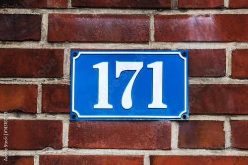 Hausnummer 171