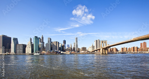 Manhattan skyline © MISHELLA