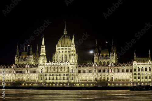 The majestic view of the Hungarian parliament in Budapest city center. © Jawornicki