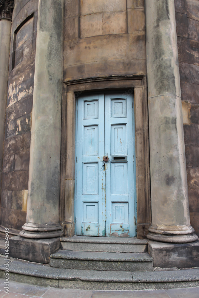 blue door