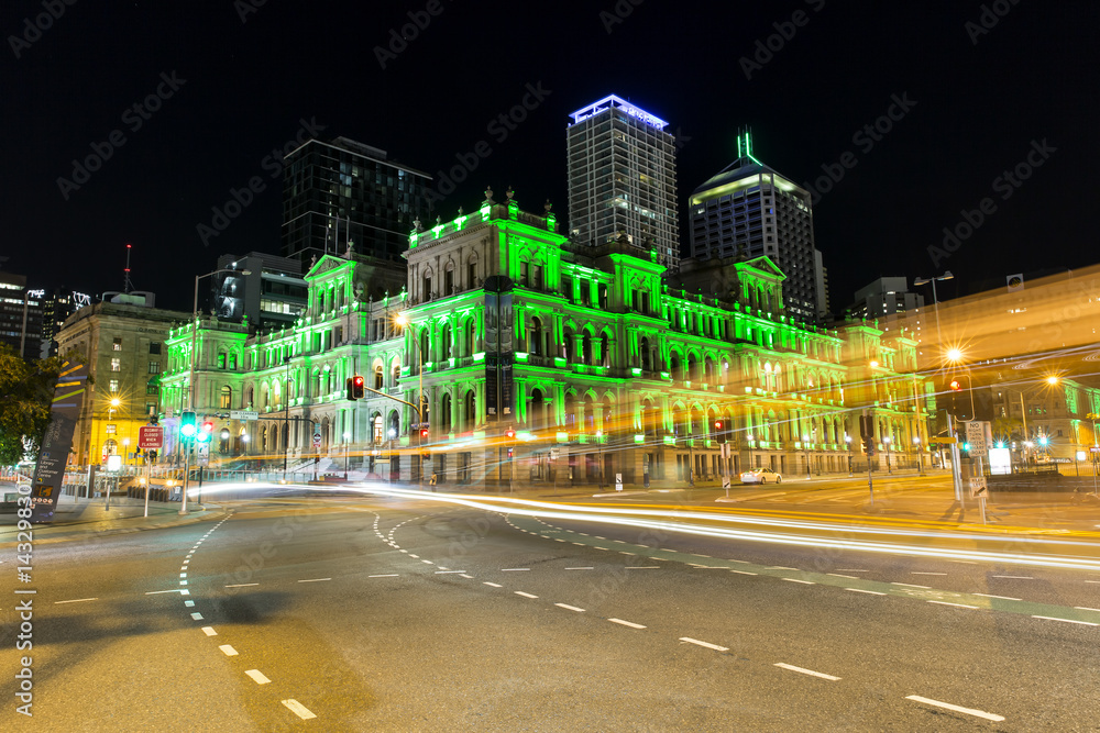 Brisbane night traffic and Treasury Casino lit up green for the One Punch Kills Campaign.