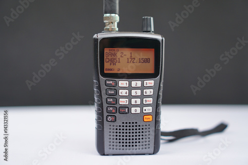 Radio scanner receiver - Tune and scan frequencies