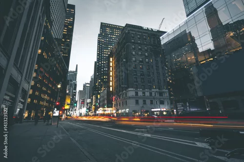 Obraz Scena wieczorna na Manhattanie - Nowy Jork