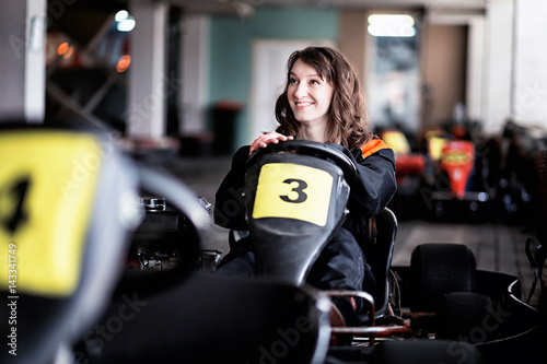 Εκτύπωση καμβά Young girl karting racer