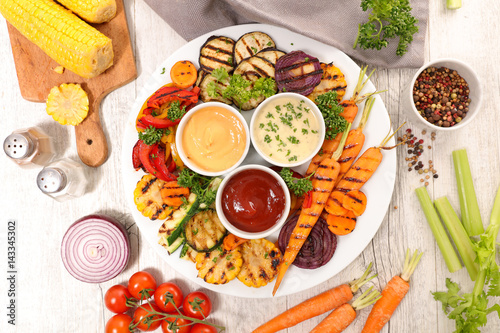grilled vegetables and dips